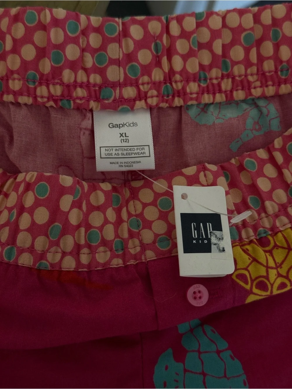 SET ! GAP Hot Pink Ruched V-Neck Spaghetti Strap Cami
